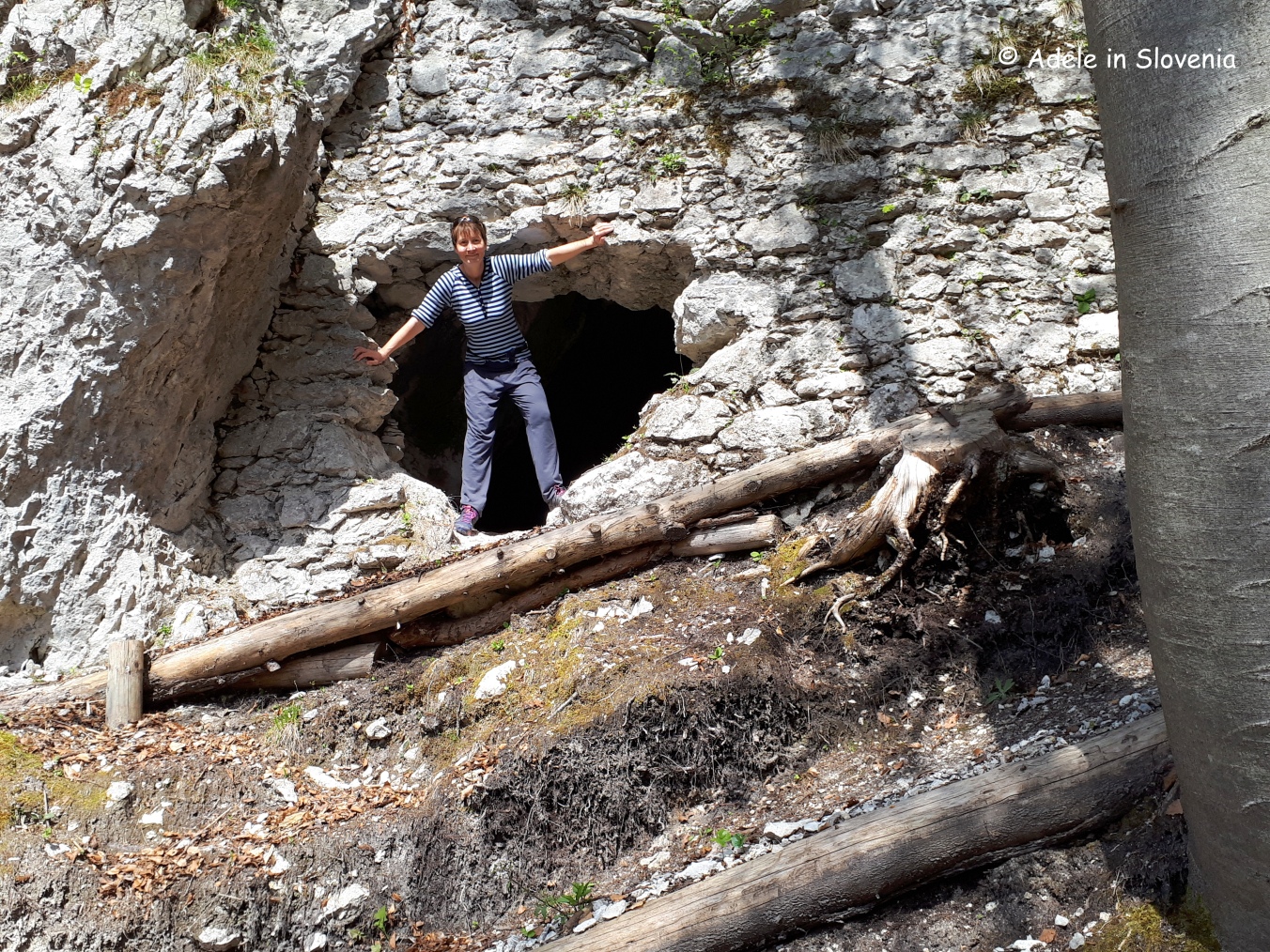 Hiking in Žirovnica: The Turkish Cave